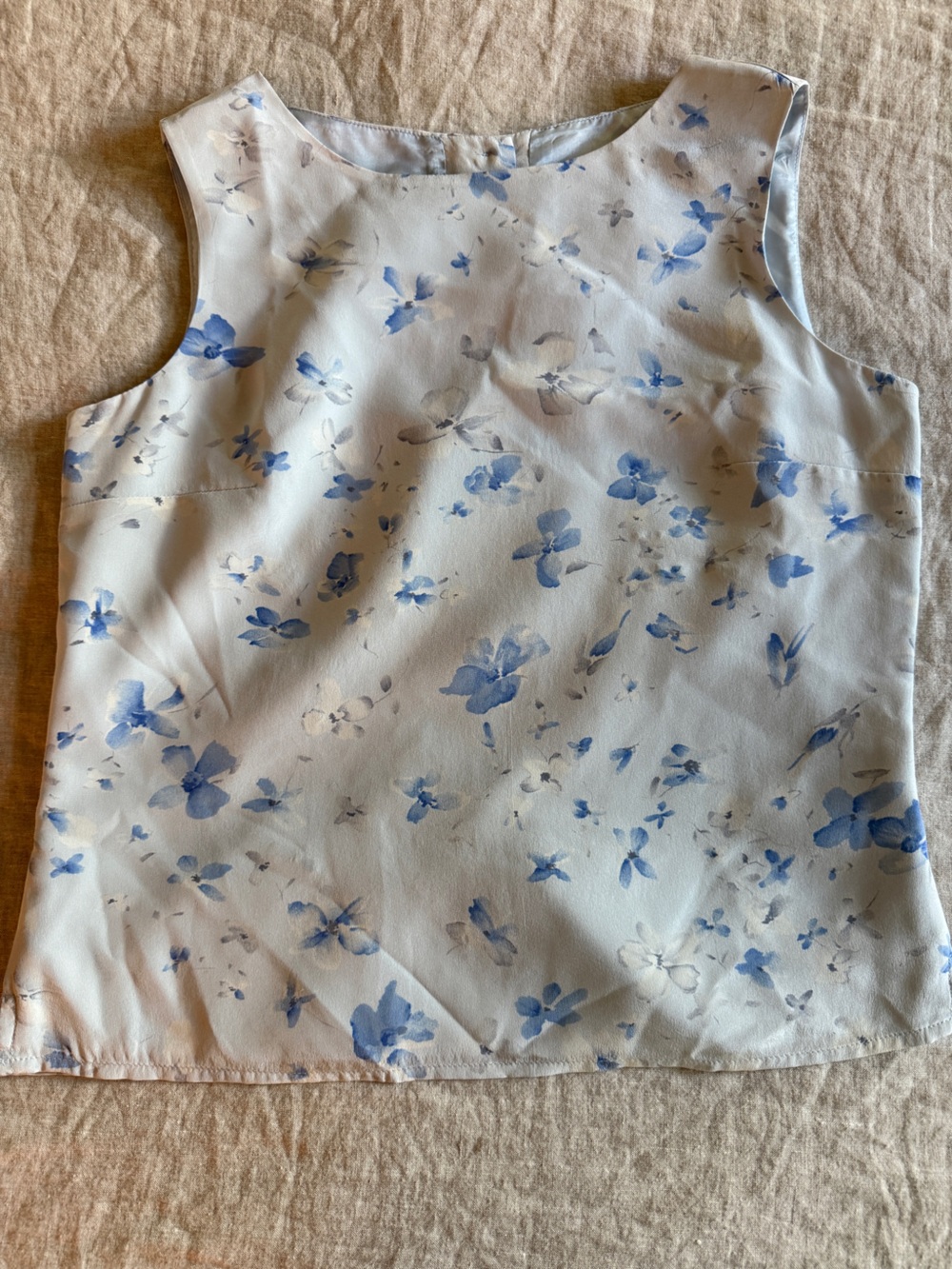 Vintage 100% Silk Petite Sophisticate Light Blue Floral NWT